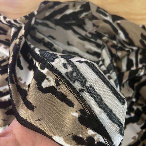 Alfani Sleeveless Cowl Neck Blouse Size 6 Animal Print Beige Black Stretch Knit - Picture 7 of 7